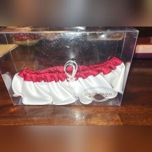 David's Bridal Burgundy and White Essentials Garter